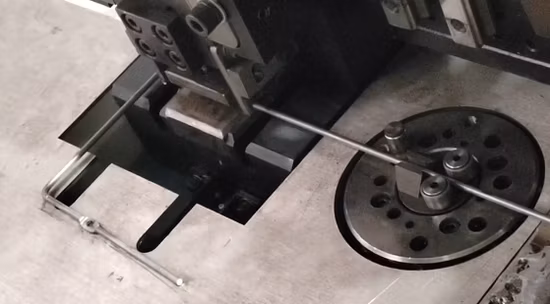 Pressing Round Wire Punching Hole New Function 2D CNC Wire Bending Machine with Butt Welding