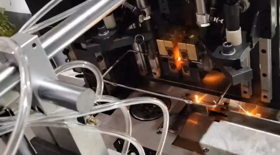 Pressing Round Wire Punching Hole New Function 2D CNC Wire Bending Machine with Butt Welding